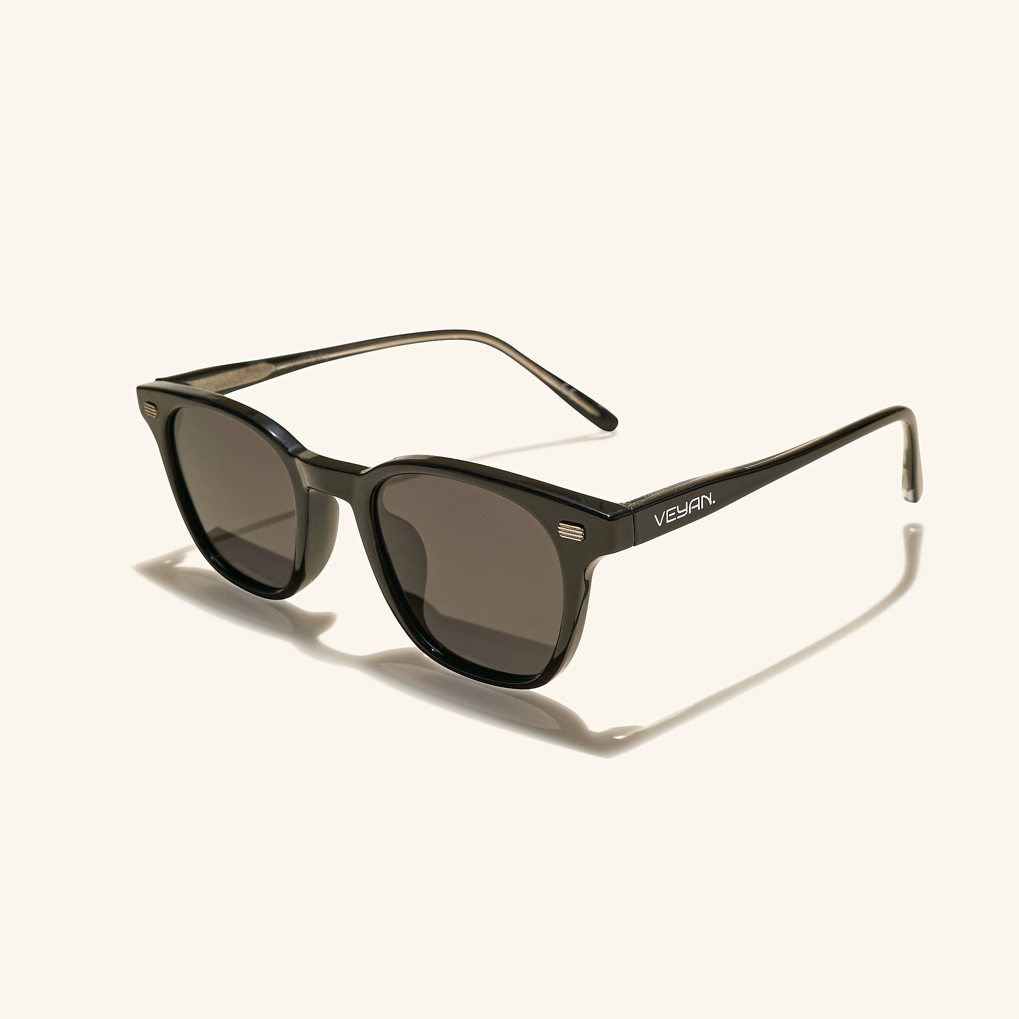 gafas de sol#es:color_negro,en:color_black,it:colore_nero