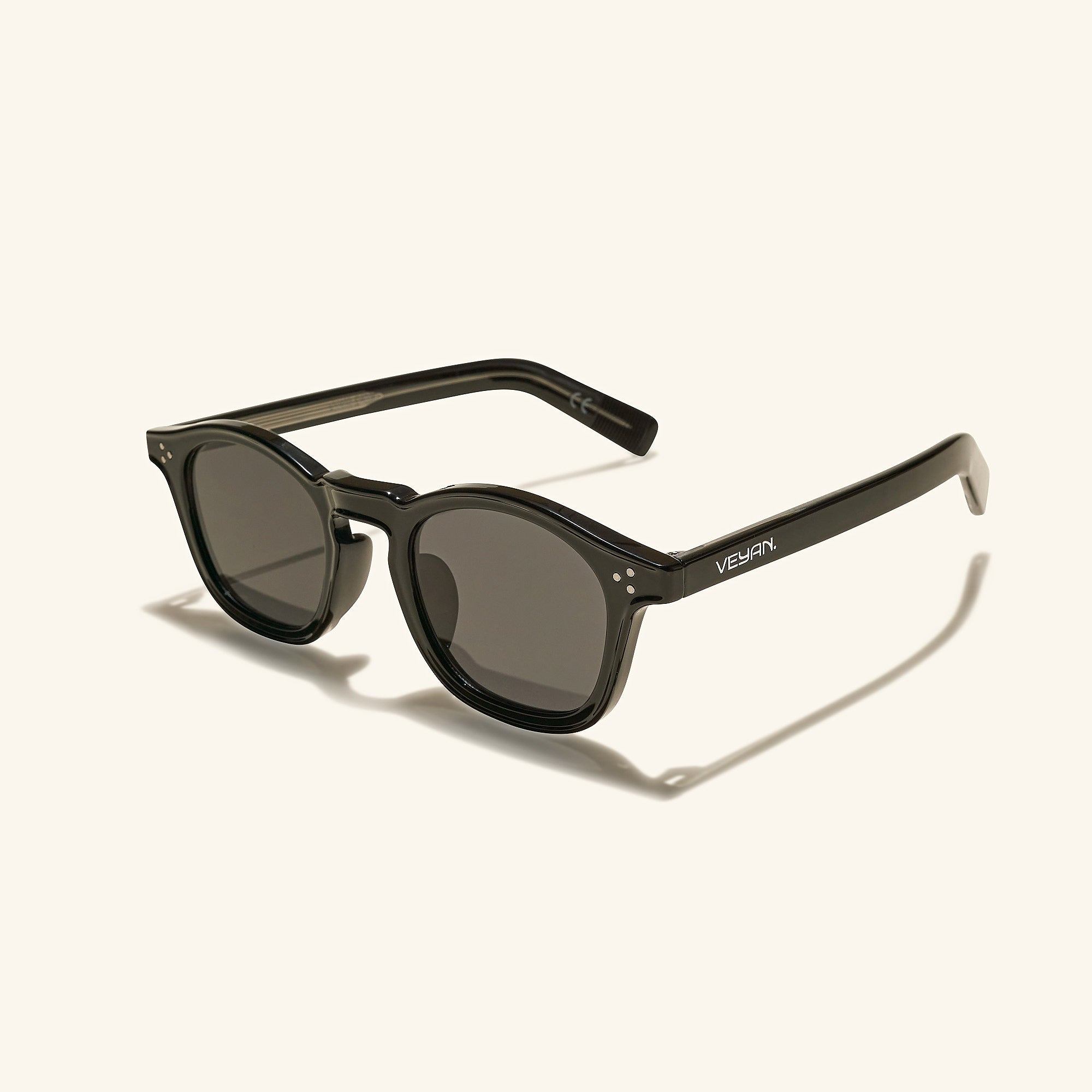 gafas de sol#es:color_negro,en:color_black,it:colore_nero