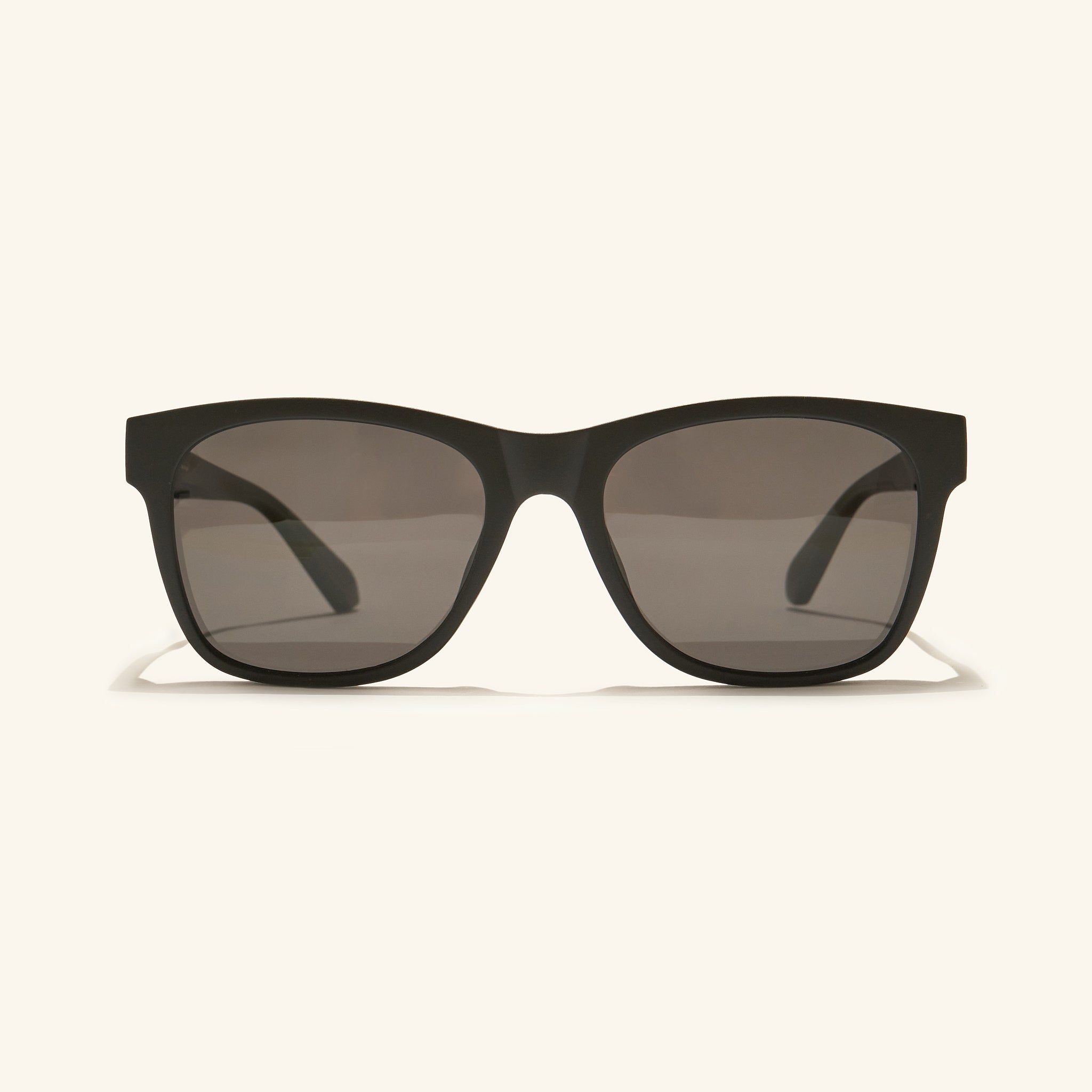 gafas de sol#es:color_negro,en:color_black,it:colore_nero