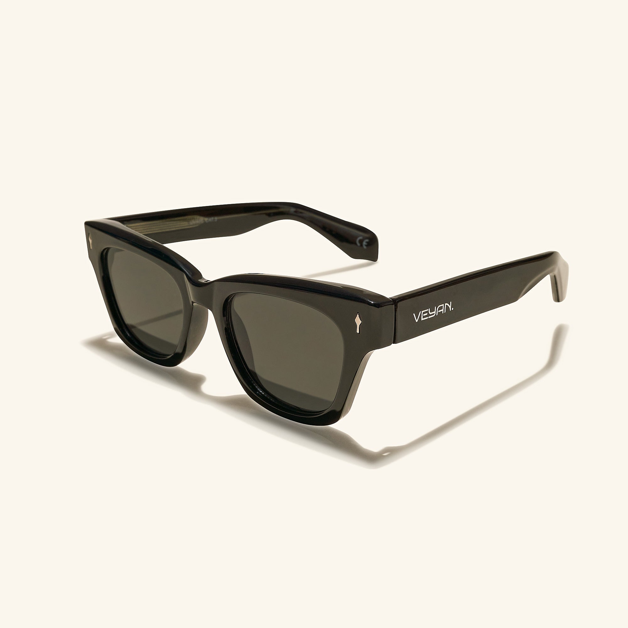 gafas de sol#es:color_negro,en:color_black,it:colore_nero