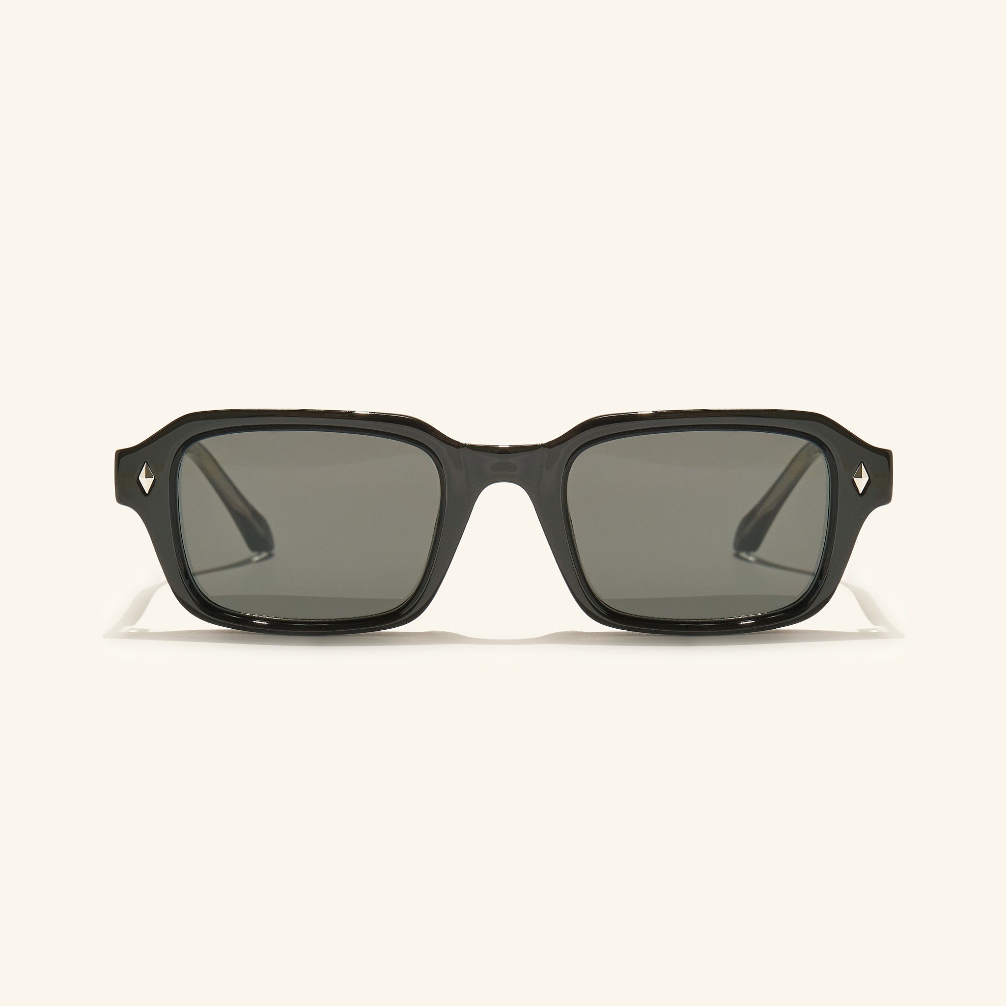 gafas de sol#es:color_negro,en:color_black,it:colore_nero