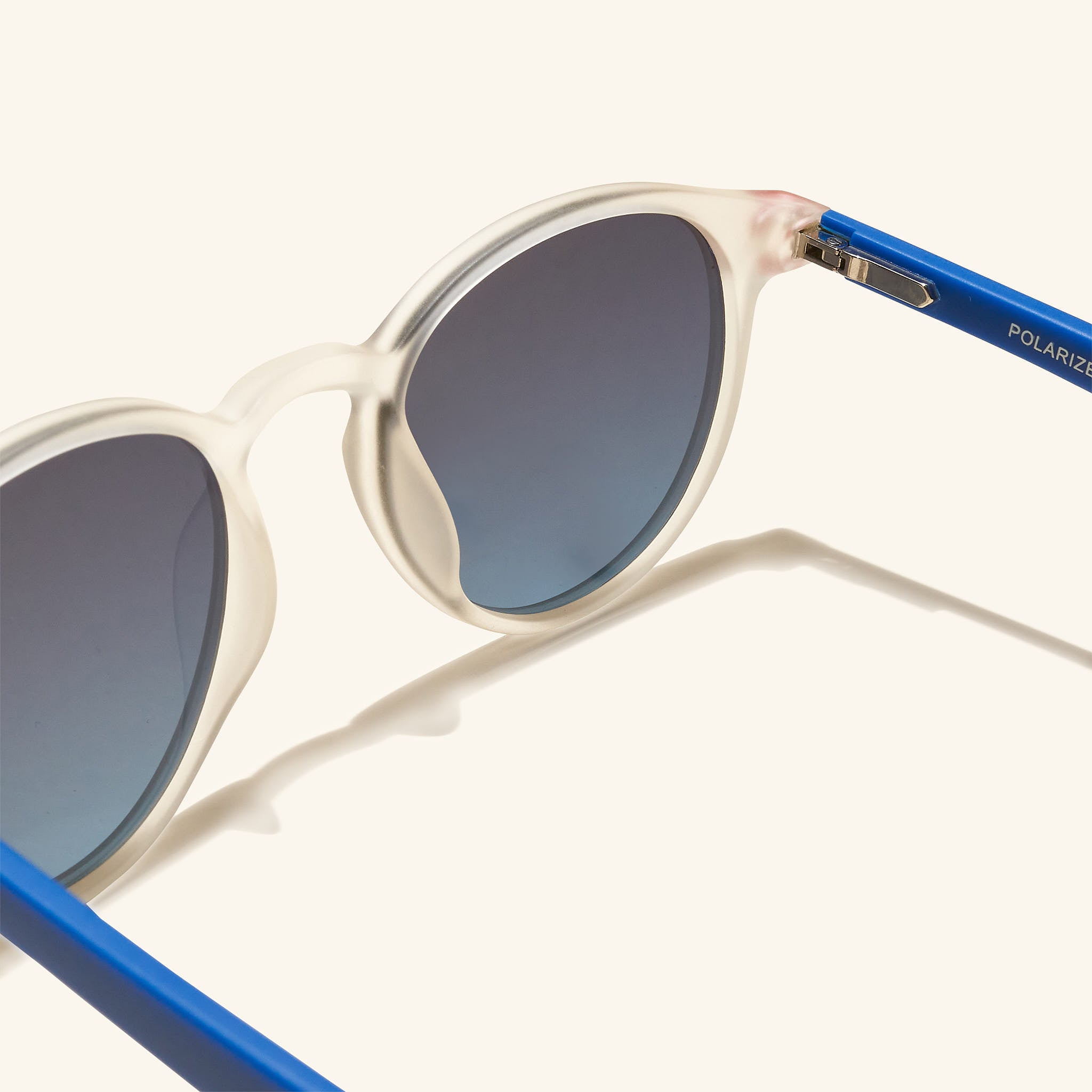lentes de sol#es:color_azul,en:color_blue,it:colore_blu