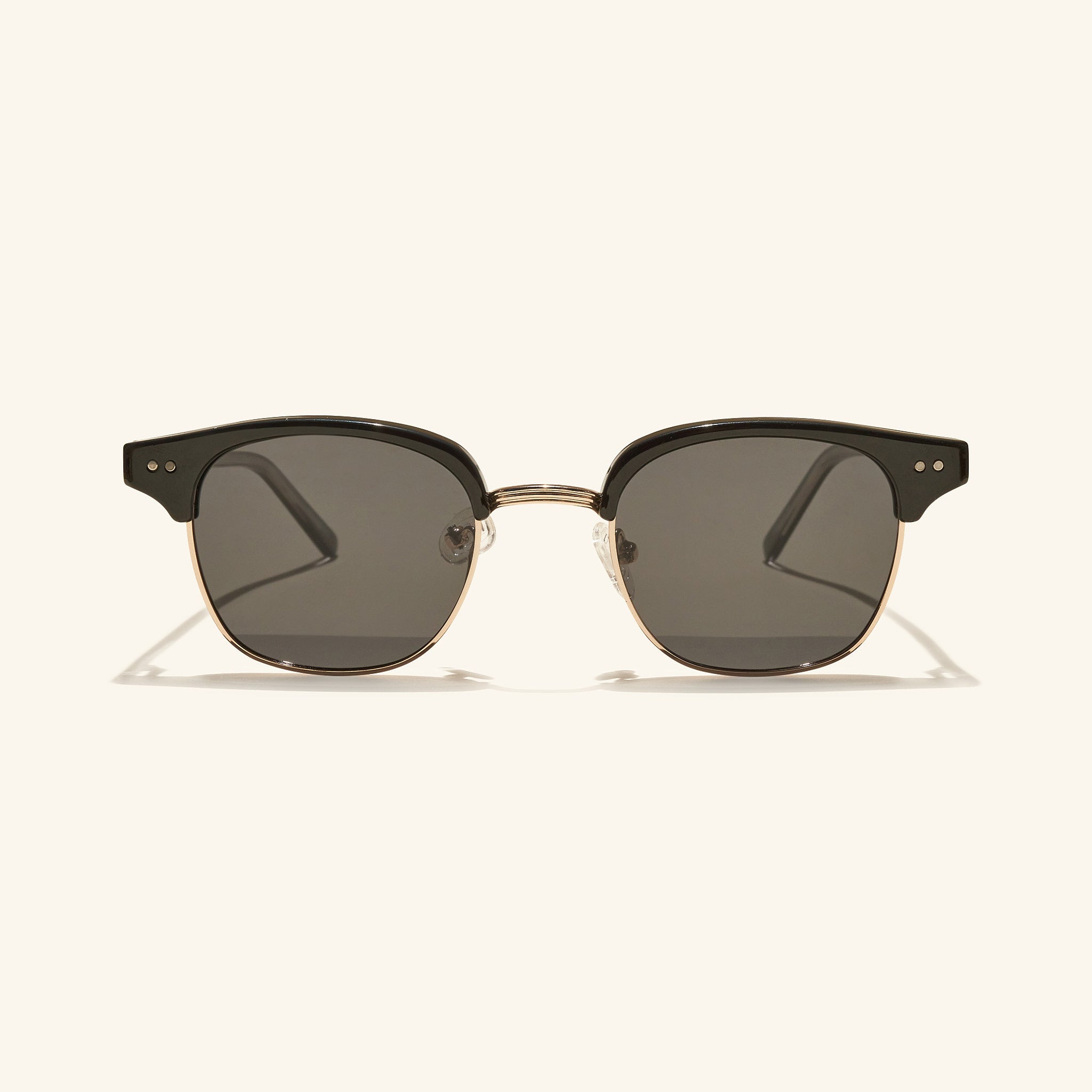 gafas de sol#es:color_negro,en:color_black,it:colore_nero