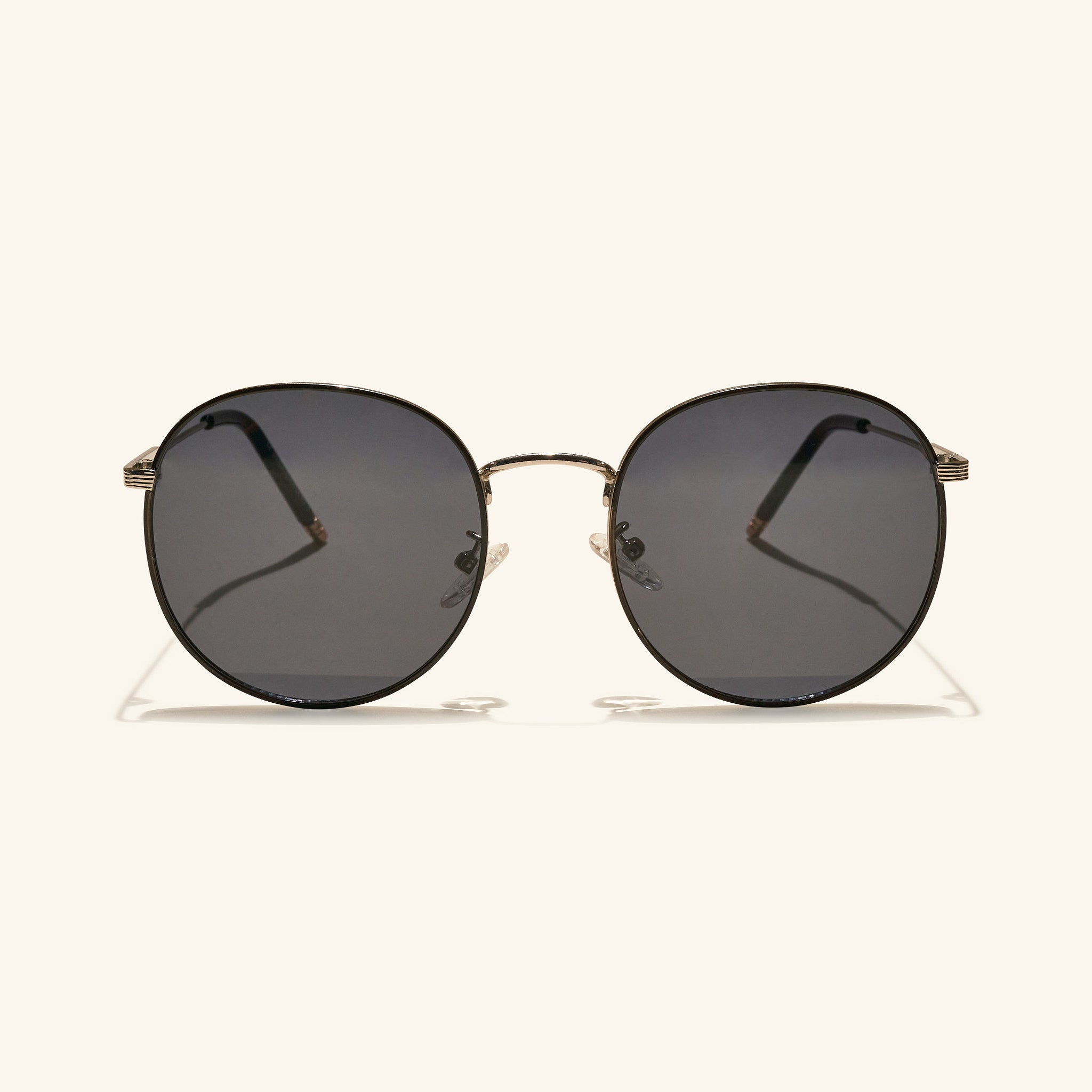 gafas de sol#es:color_negro,en:color_black,it:colore_nero