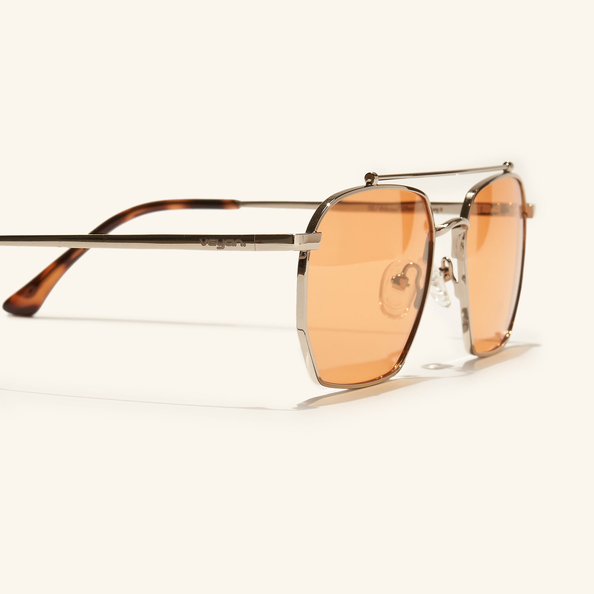 lente de sol#es:color_marron,en:color_brown,it:colore_marrone