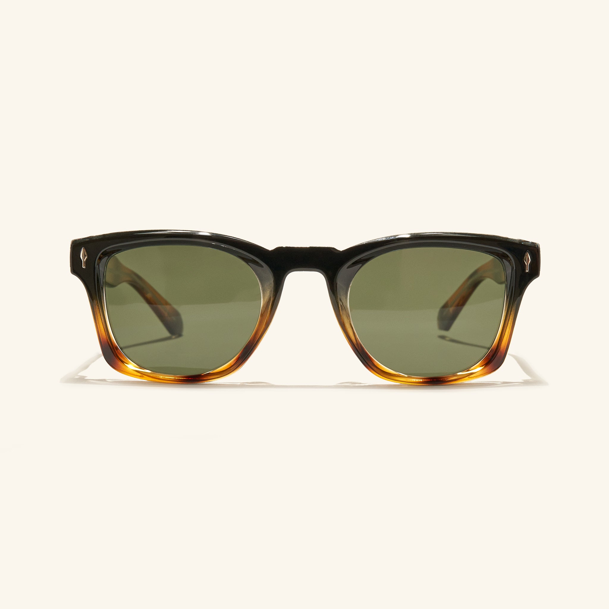 gafas de sol#es:color_negro-leopardo,en:color_black-turtle,it:colore_nero-leopardo