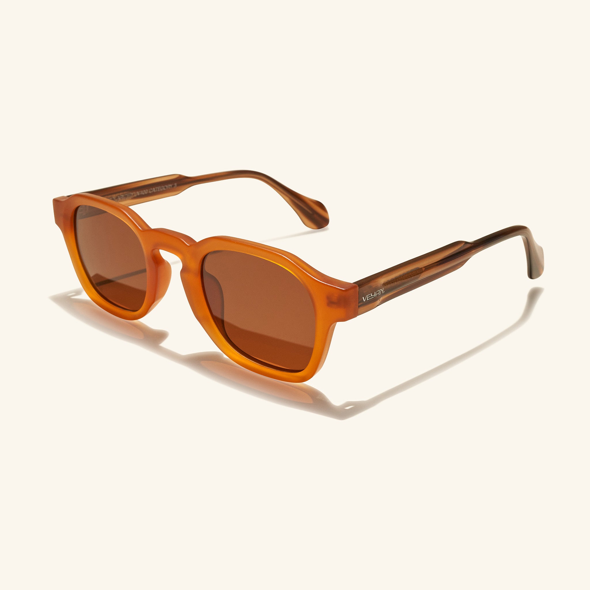 lente de sol#es:color_marron,en:color_brown,it:colore_marrone