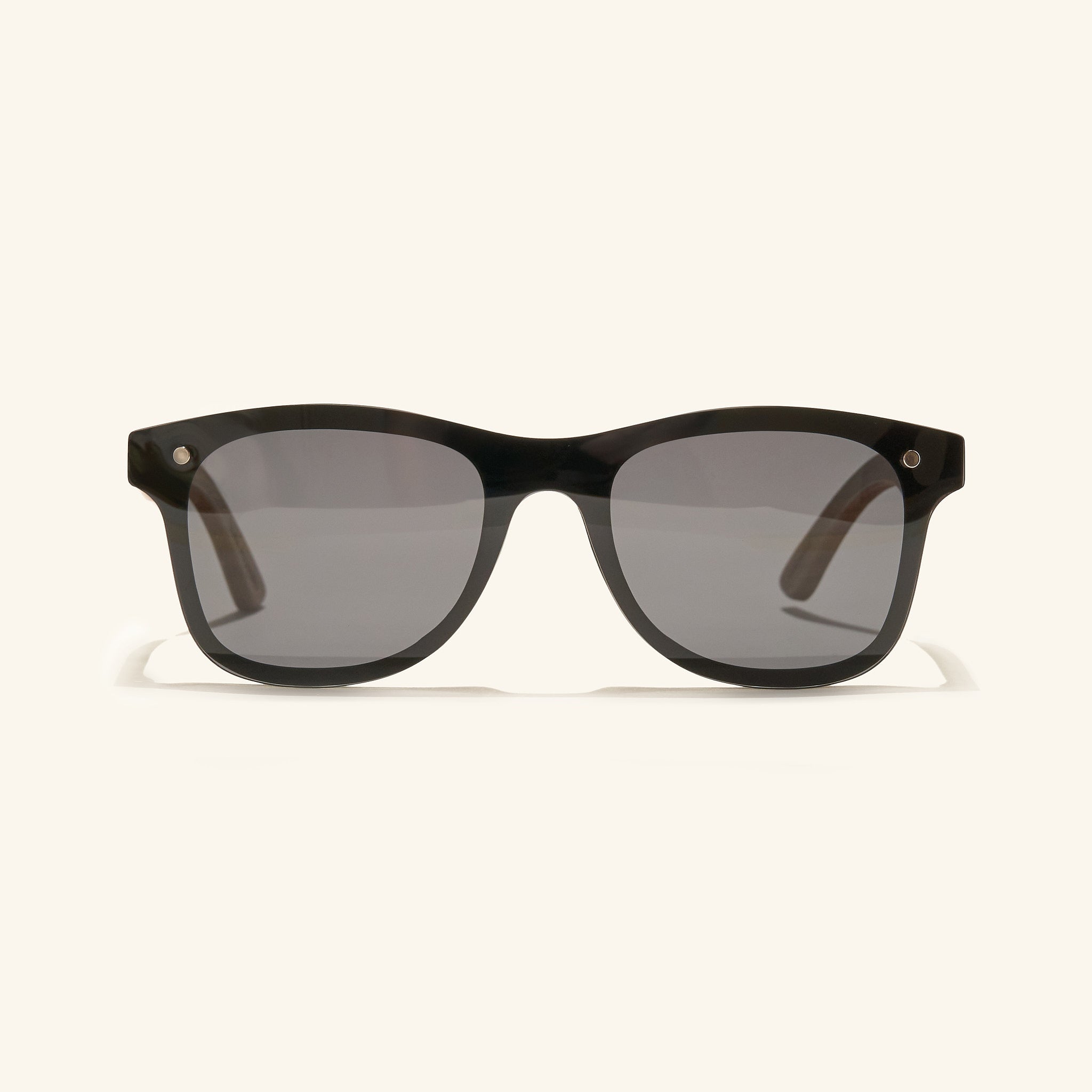 gafas de sol#es:color_negro,en:color_black,it:colore_nero
