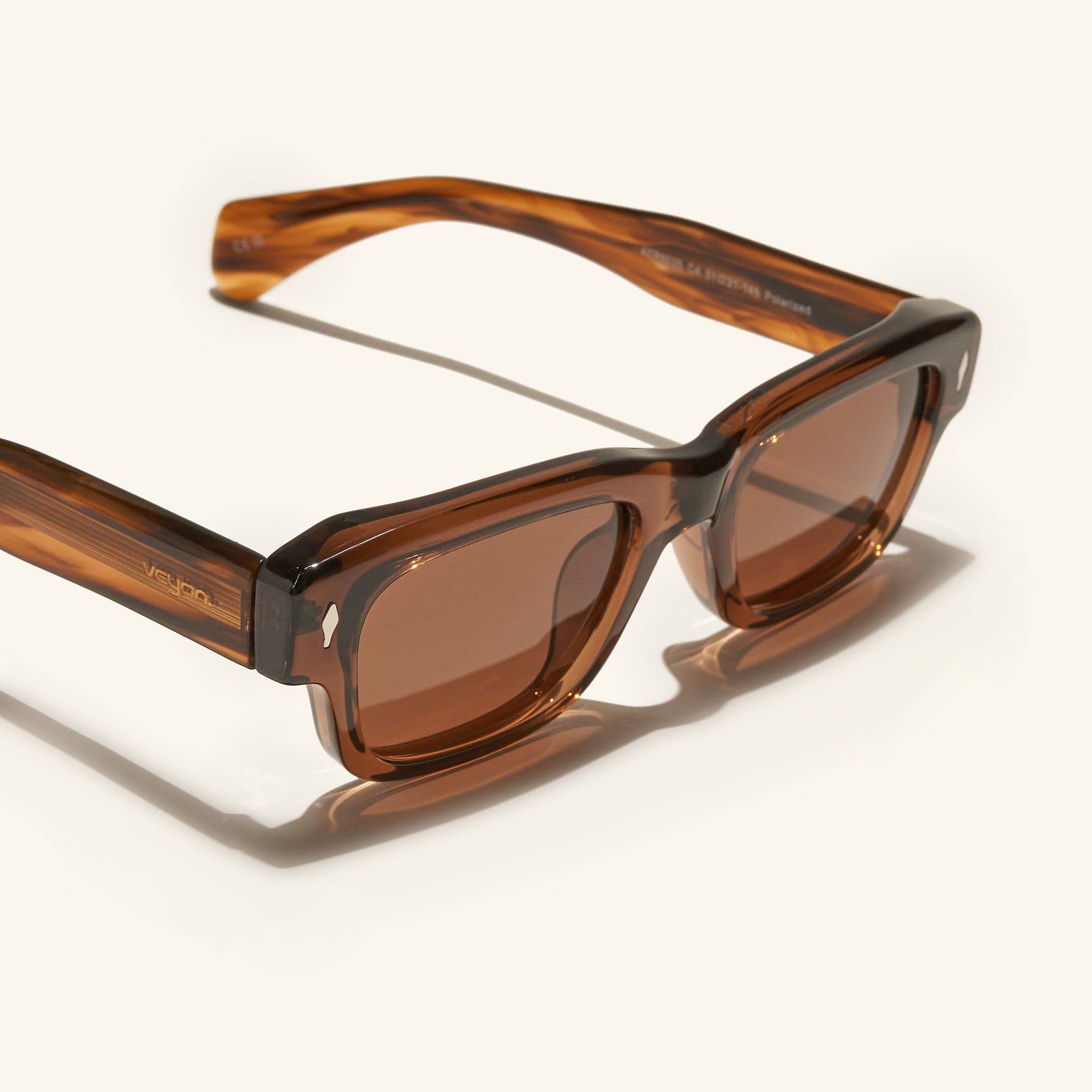 lente de sol#es:color_marron,en:color_brown,it:colore_marrone