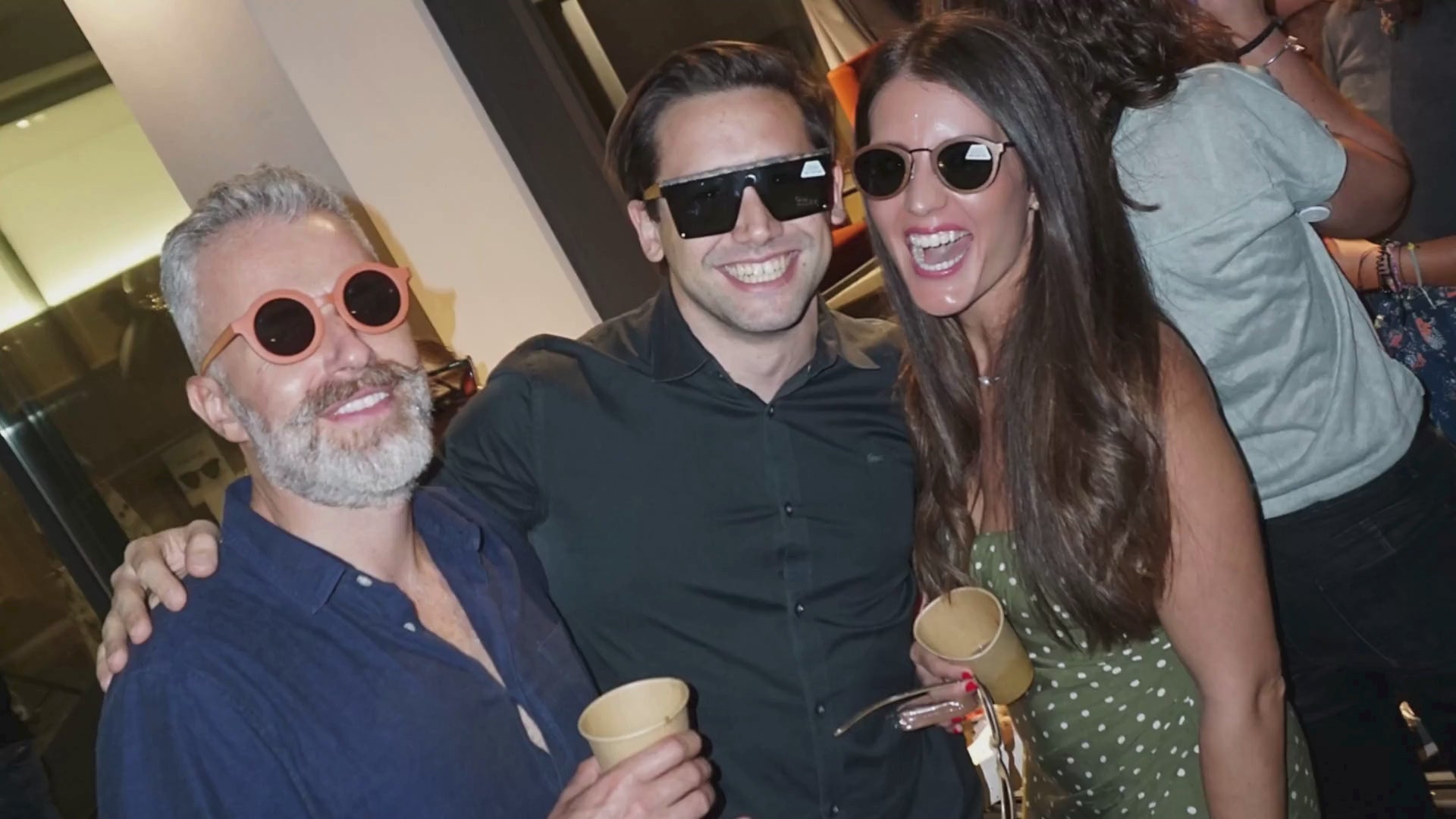 Load video: gafas de sol